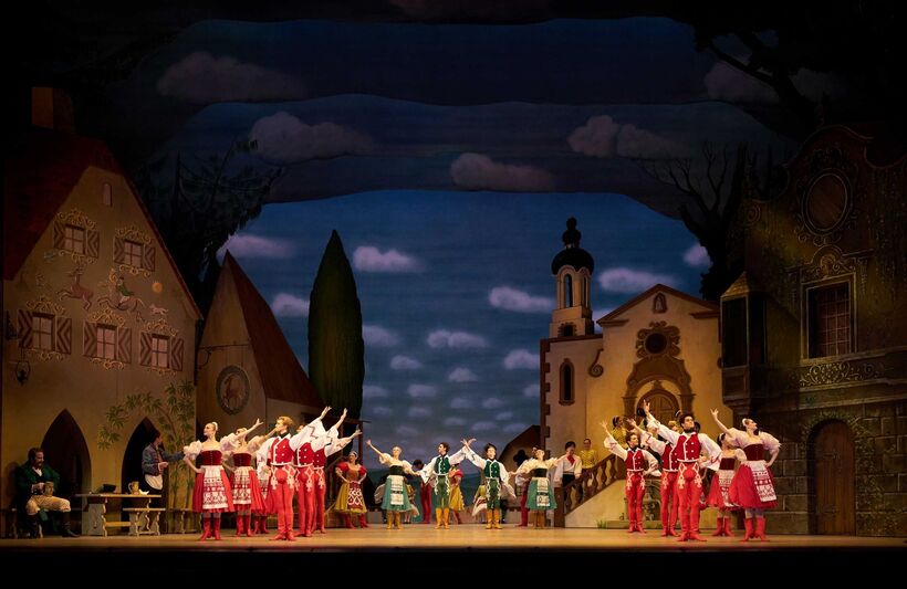 Coppélia (Královský balet). Foto: Bill Cooper/ROH.